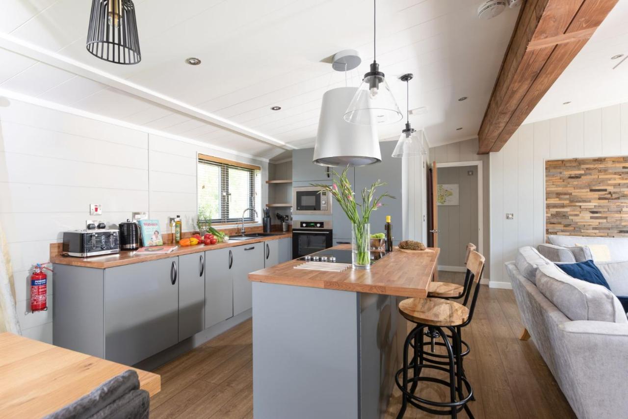Primrose Lodge, 25 Roadford Lake Lodges Lifton Εξωτερικό φωτογραφία