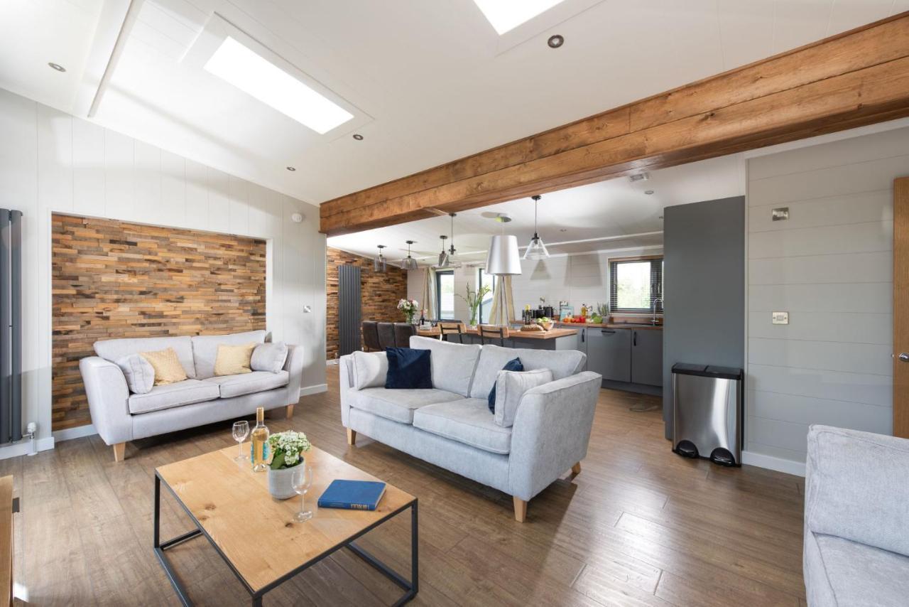 Primrose Lodge, 25 Roadford Lake Lodges Lifton Εξωτερικό φωτογραφία