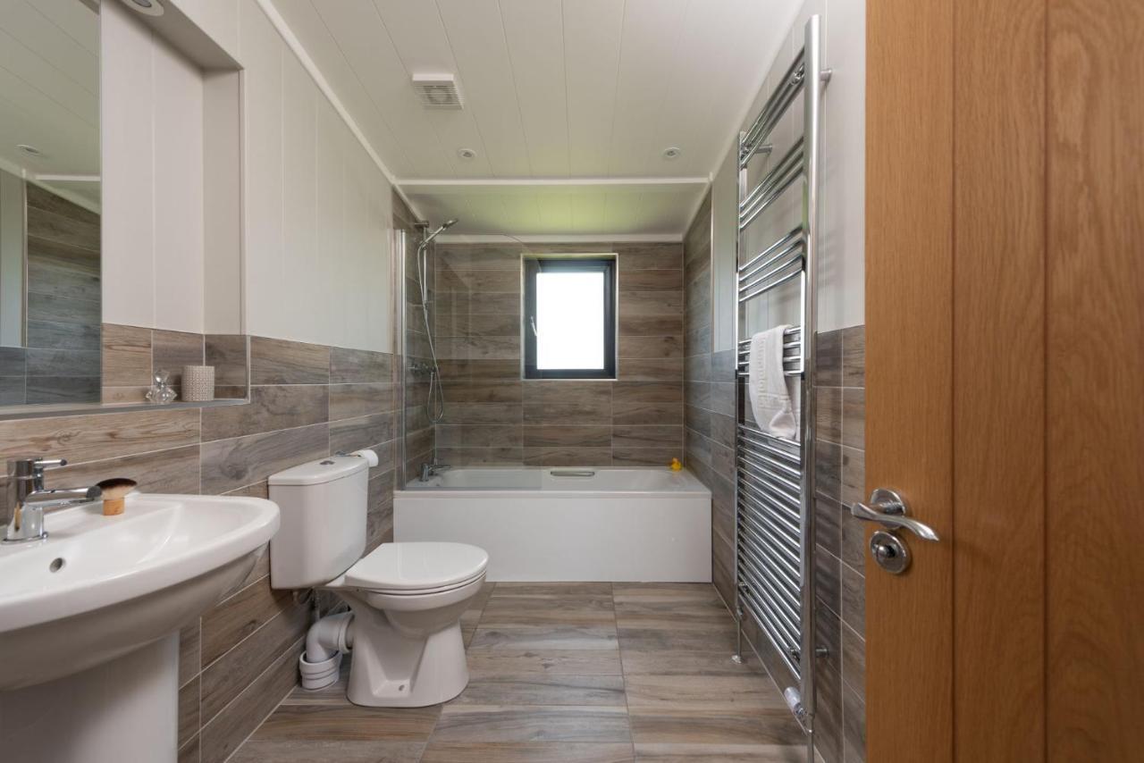 Primrose Lodge, 25 Roadford Lake Lodges Lifton Εξωτερικό φωτογραφία