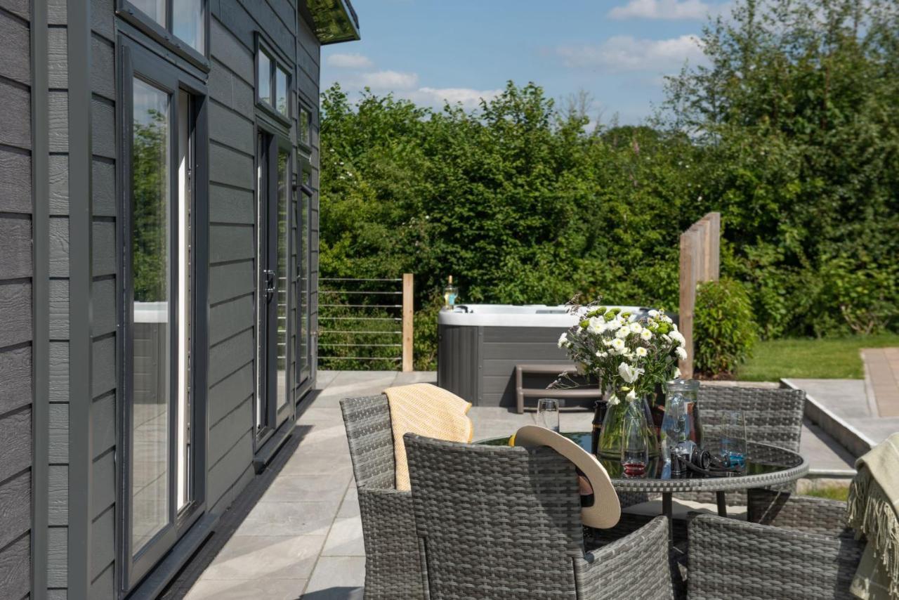 Primrose Lodge, 25 Roadford Lake Lodges Lifton Εξωτερικό φωτογραφία
