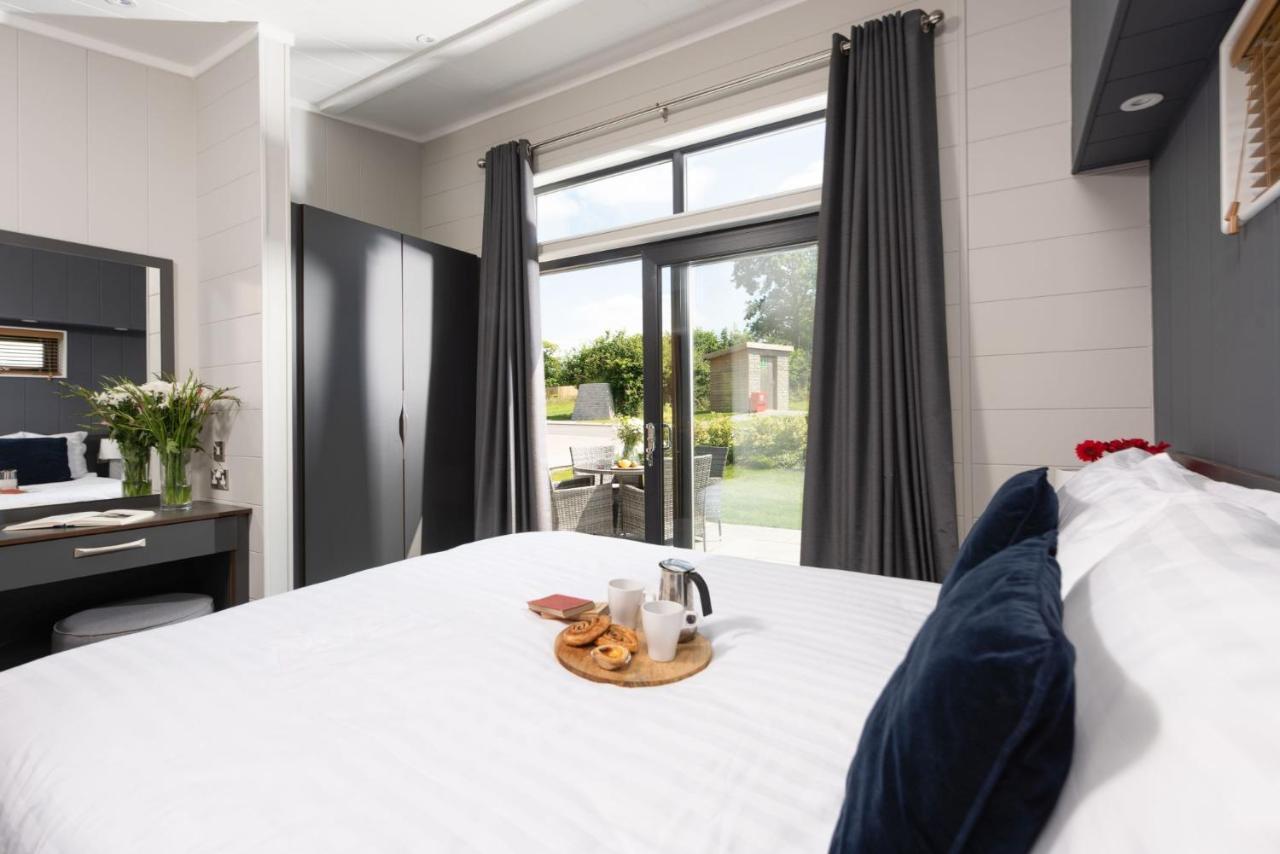 Primrose Lodge, 25 Roadford Lake Lodges Lifton Εξωτερικό φωτογραφία